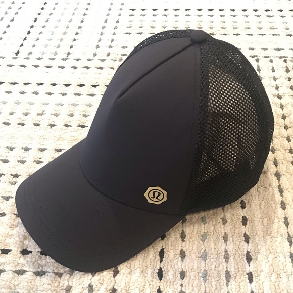 lululemon athletica Accessories - 🍋 Lululemon Seawheeze Black Running Hat Mesh